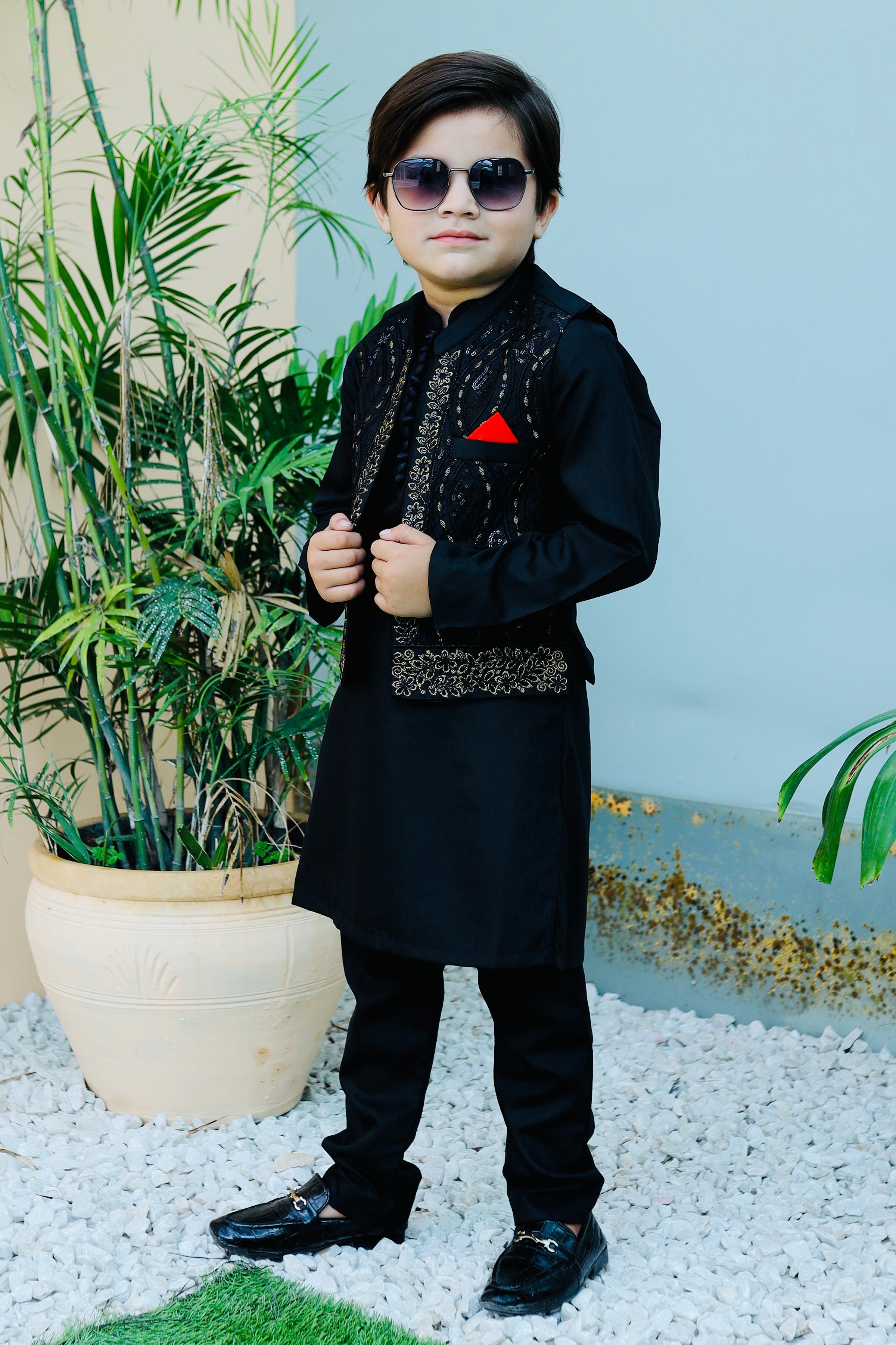Black Waistcoat Suit AHW 008