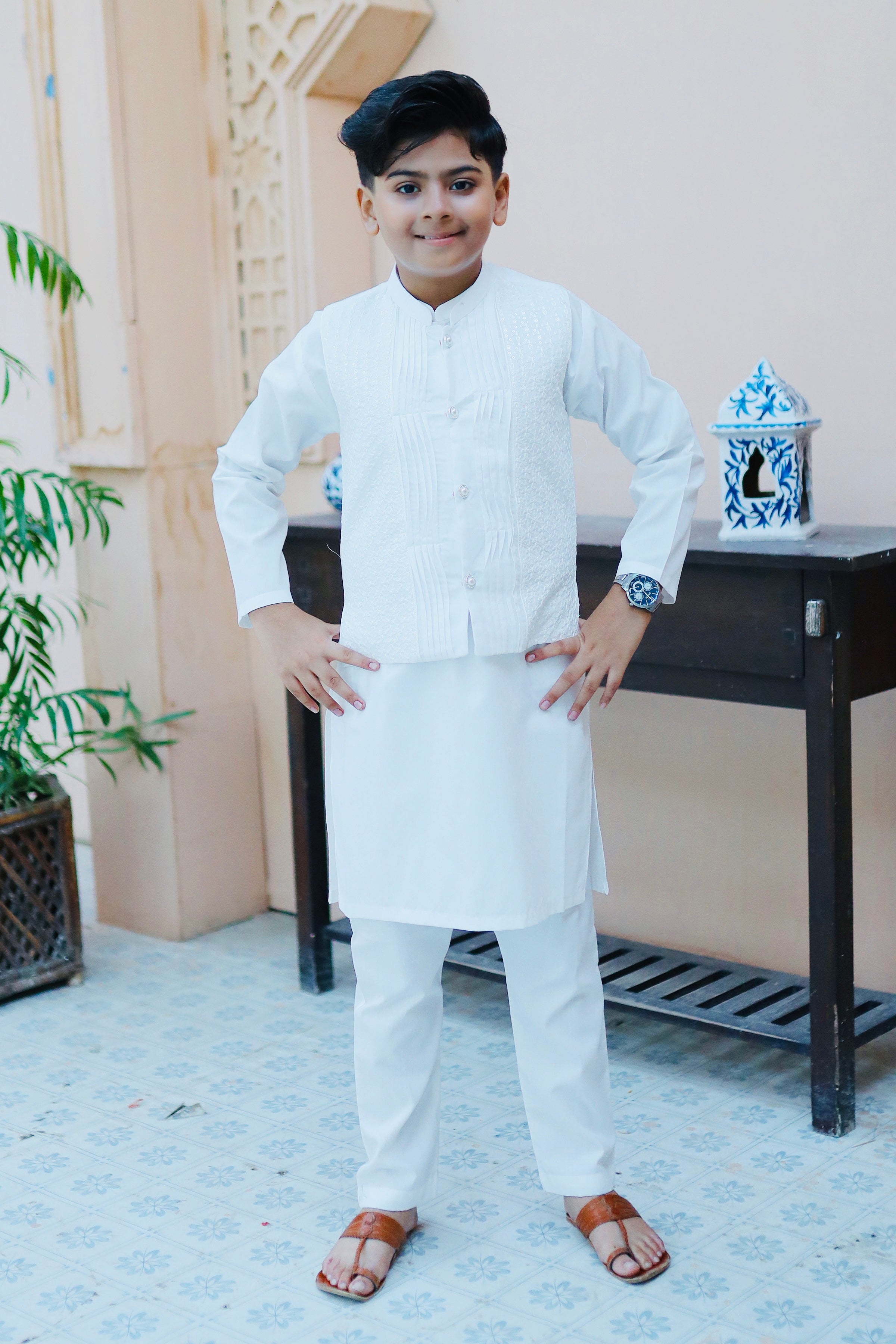 White Waistcoat Suit AHW 010