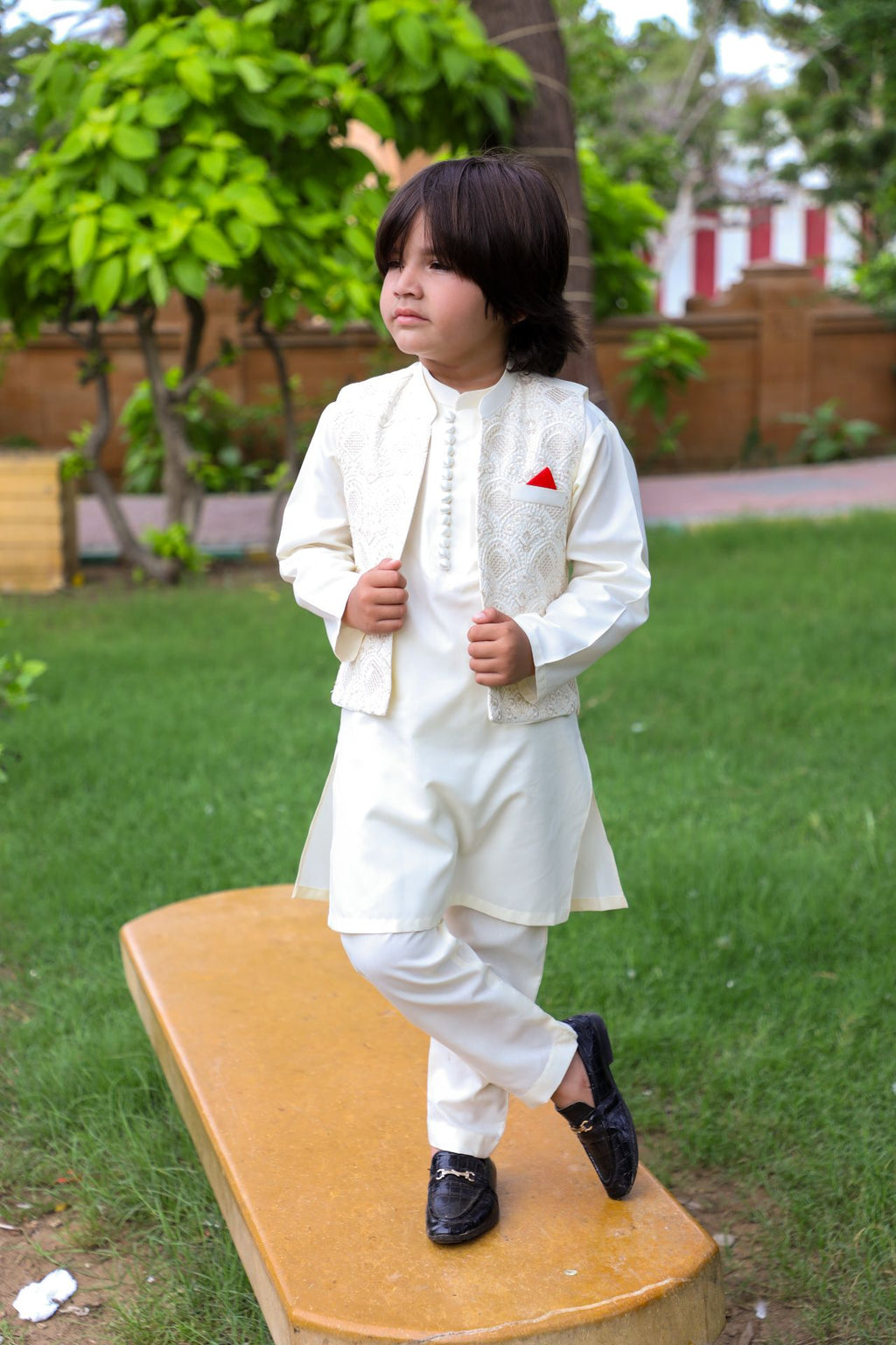 White Waistcoat Suit-KC 049
