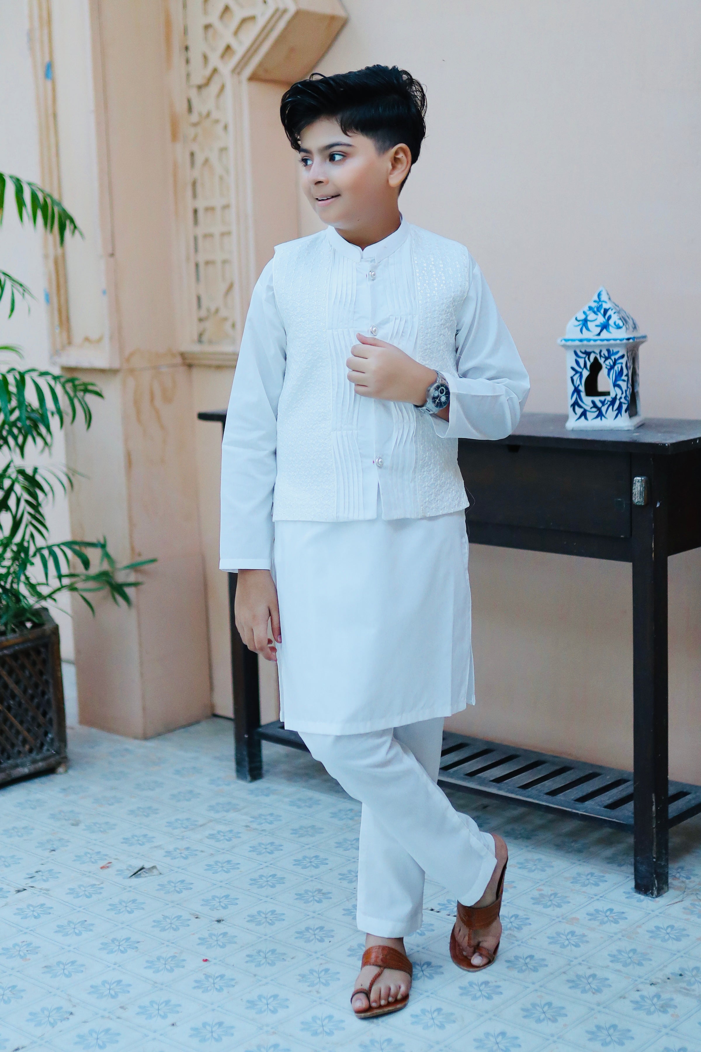 White Waistcoat Suit AHW 010