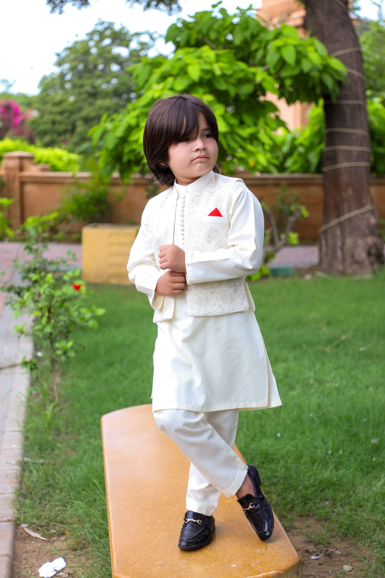 White Waistcoat Suit-KC 049