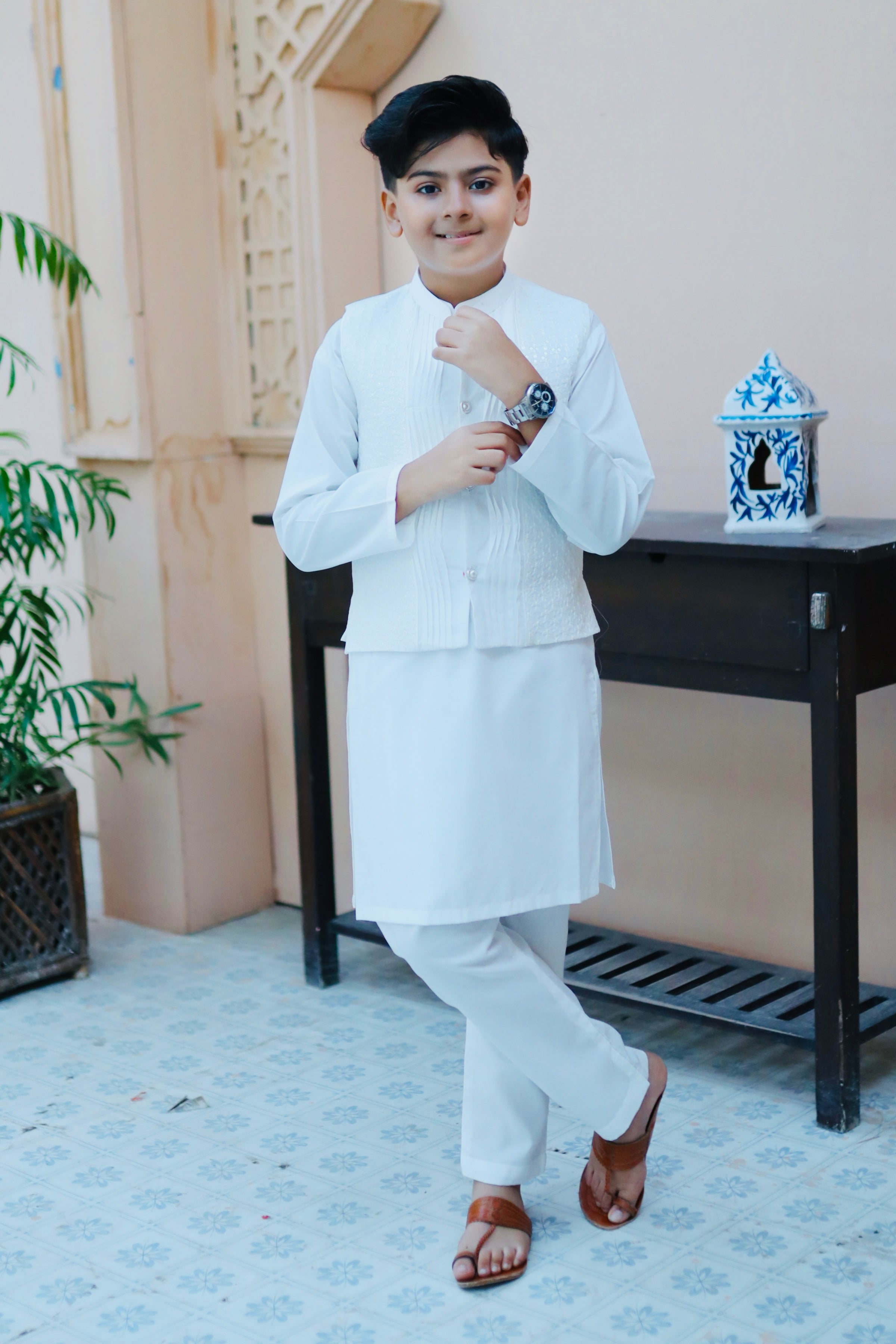 White Waistcoat Suit AHW 010